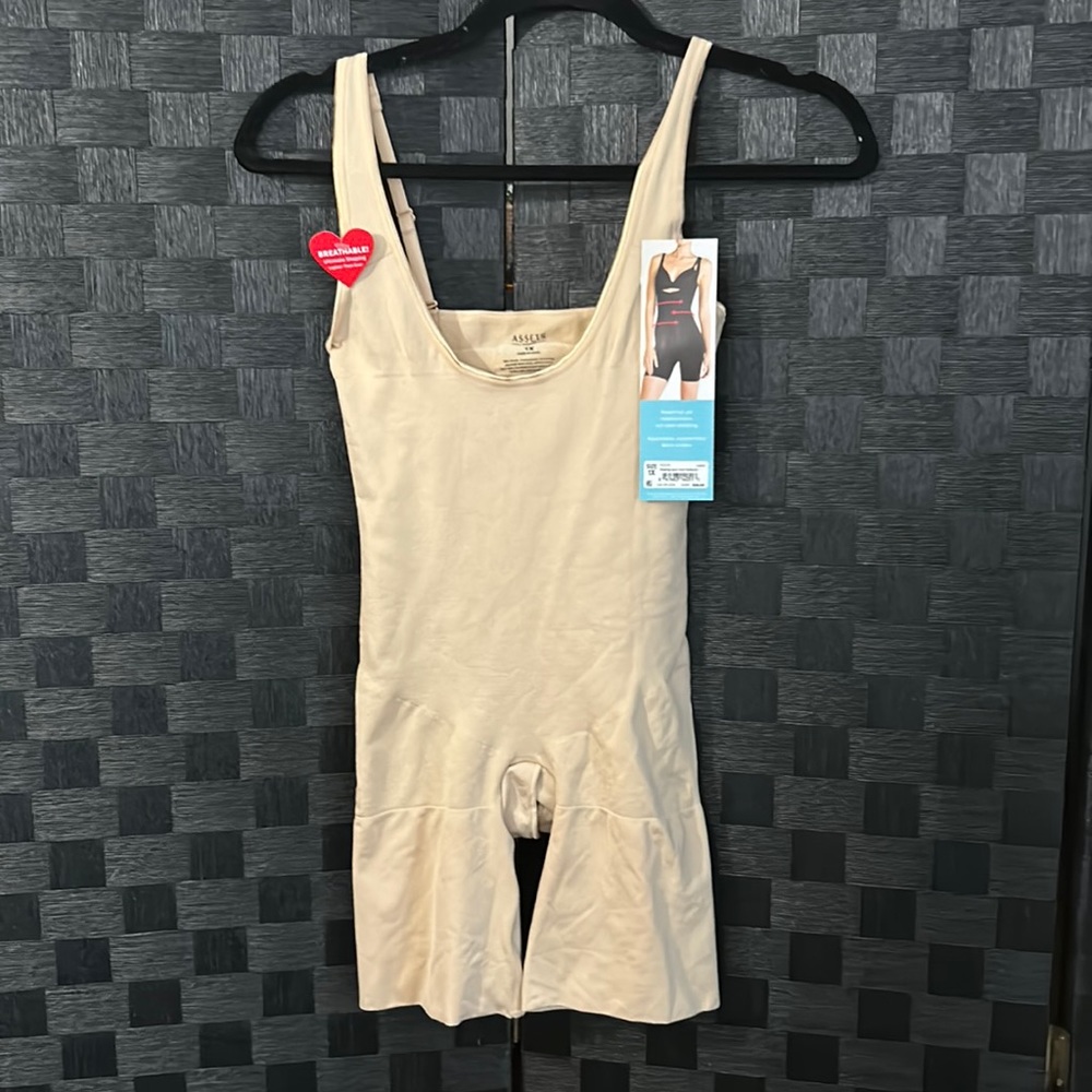 NWT Assets Spanx Shaping Open-Bust Bodysuit XL